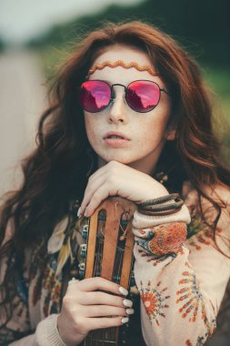 hippi yakın çekim portre