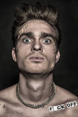 kötü adam portresi