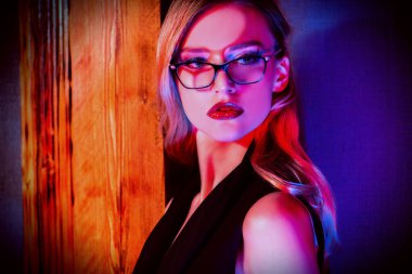 sıkı ve şık kadın