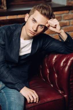 akıllı öğrenci çocuk