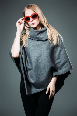 sarışın moda bayan