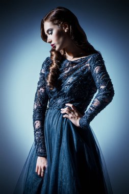 şık büyüleyici model