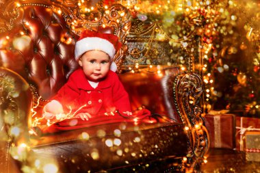 çelenk ile noel çocuk
