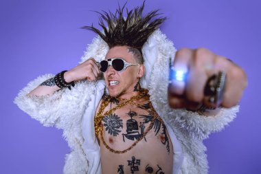 Serin rock yıldızı