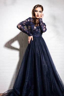 zarif lacivert elbise