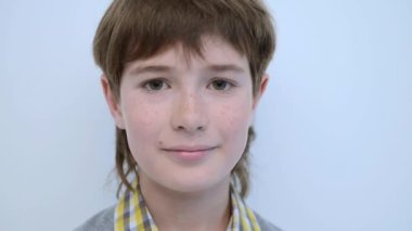 gözlük için montaj çerçeveleri