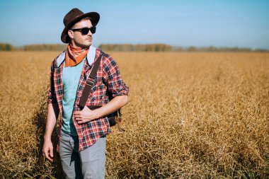 yürüyüş ve seyahat