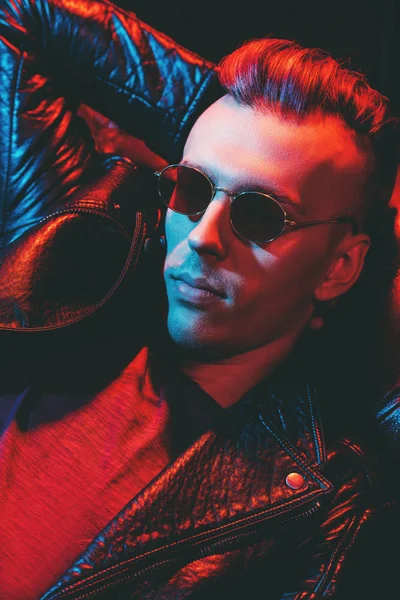 şık acımasız adam