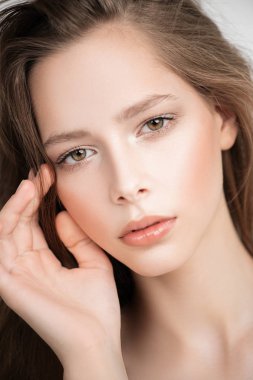 genç ve güzel kız