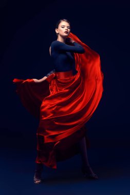 güzel kırmızı etek