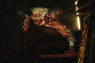 korkutucu zombi adam