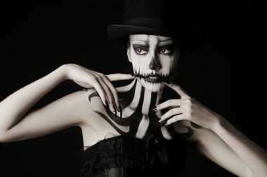 mime skeleton makeup