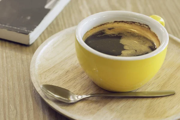 Кофейная Чашка Деревянном Столе Кафе — стоковое фото