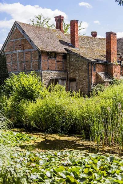 Ein Traditionelles Englisches Dorf Mit Alten Häusern — Stockfoto