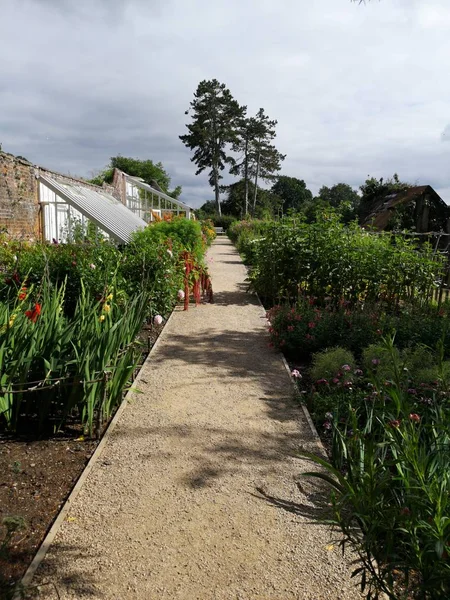 Cottage Inglese Giardino Con Fiori Casa Signorile — Foto Stock