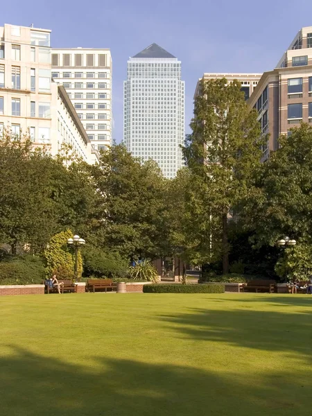 London Docklands Canary Whrf England — стоковое фото