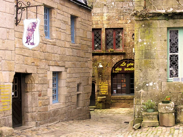 Вид Старые Здания Локронане Франция — стоковое фото