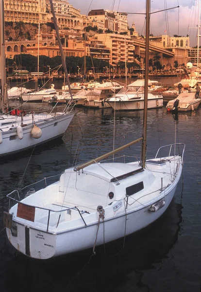 Barche Ormeggio Porto Della Città Francese Durante Giorno — Foto Stock