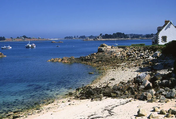 Vista Della Costa Con Edifici Vicino Mare — Foto Stock