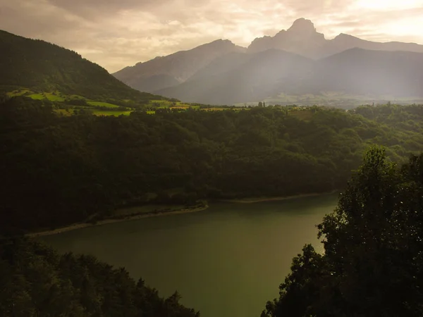 Francia Alpi Provenza Lago Montagne — Foto Stock