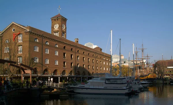 Avrupa Ngiltere London Docklands Katherine Dock — Stok fotoğraf