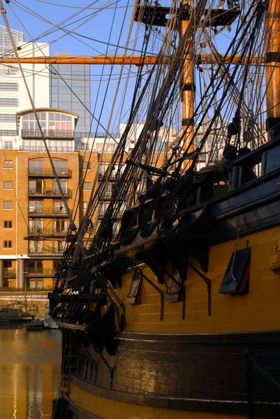 Avrupa İngiltere'de london docklands st katherine dock