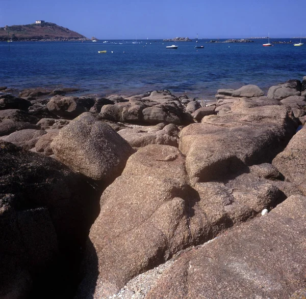 Франс Brittany Cotes Granit Rose Treeden — стоковое фото