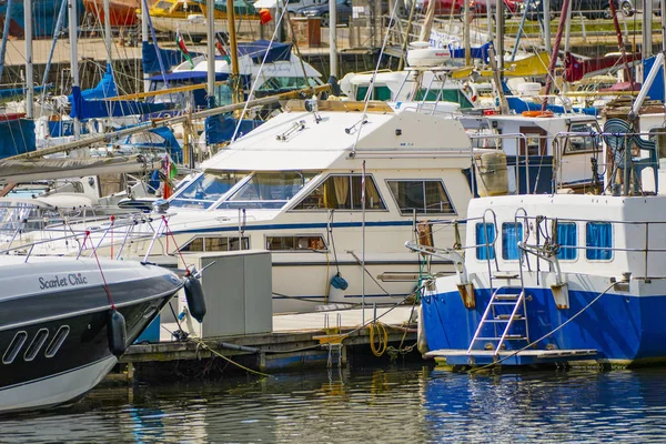 Storbritannien Wales Glamorgan Marina Port Harbour Dock Docks Swansea Båt — Stockfoto