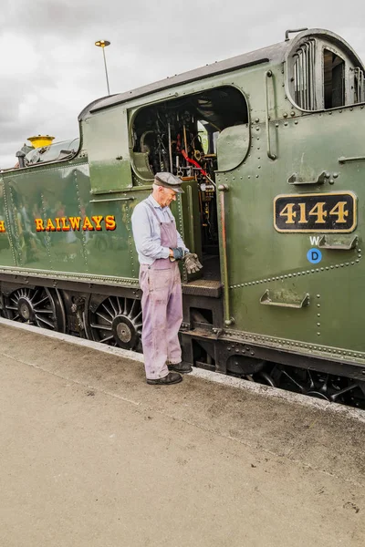 Severn Vadisi Mirası Buhar Demiryolu. Kiddermenister istasyonu, Worcestershire, İngiltere, İngiltere