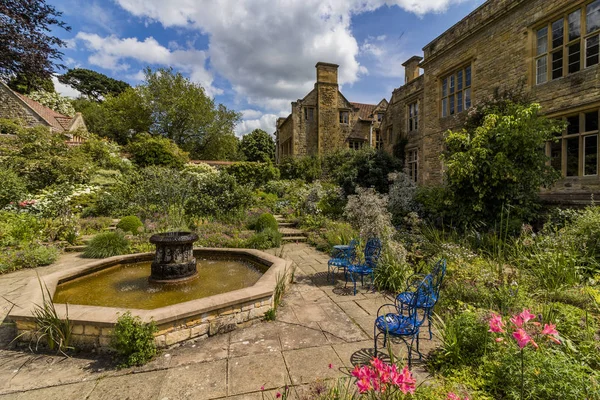 Jardins Kiftgate Tribunal Cotswolds Inglaterra — Fotografia de Stock