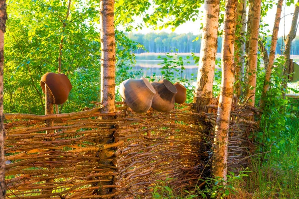 Landsbygdens Staket Och Hängande Krukor Landsbygden — Stockfoto