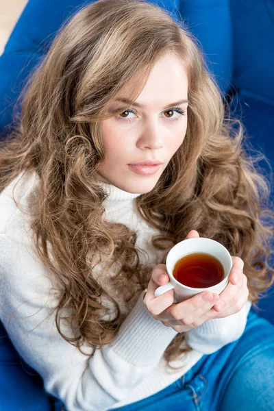 Top View Beautiful Girl Cup Tea Couch — Stock Photo, Image