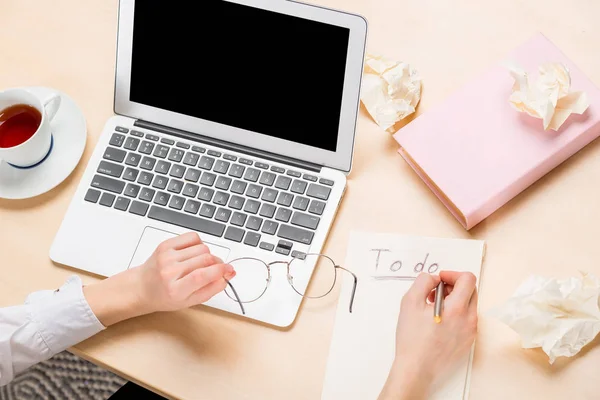 Laptop Table Female Hands Work Top View Writing Notebook — Stock Photo, Image