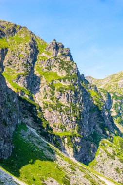 Tatras, Polonya güneşli bir dağın tepesinde