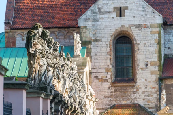 Sculpture Apostles Background Catholic Church Krakow — Stock Photo, Image