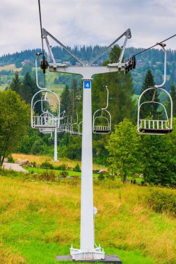 dağlarda koltuk Asansör dikey görüntü desteği