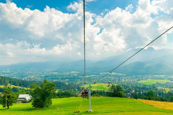 Teleférico Com Teleféricos Belas Paisagens Vista Para Montanhas Tatra Polônia — Fotografia de Stock