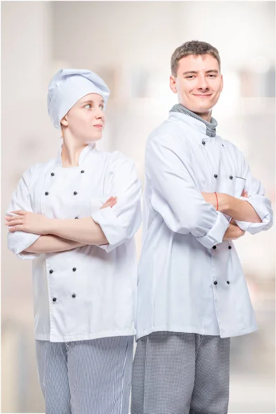 Retrato Vertical Equipo Exitoso Chefs Profesionales Trajes Contra Fondo Cocina — Foto de Stock