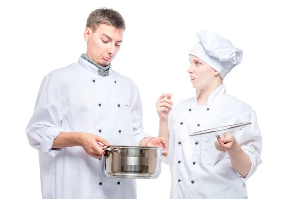 Emociones de los cocineros en relación con la sopa sucia en una sartén, un retrato — Foto de Stock