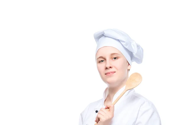 Na białym tle portret szczęśliwy kucharz dreaming drewnianą łyżką, — Zdjęcie stockowe