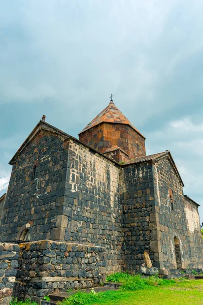 Vue du monastère de Sevanavank d'en bas, vue sur l'Arménie — Photo