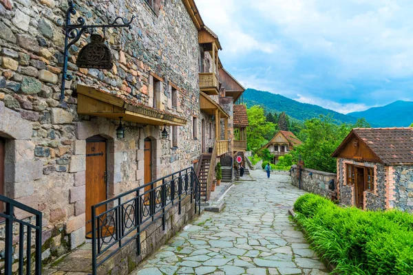 Toeristische plaats klein Zwitserland in Dilijan, Armenië — Stockfoto