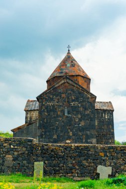 Ermenistan manzaralı Sevanavank manastırı bir yaz günü