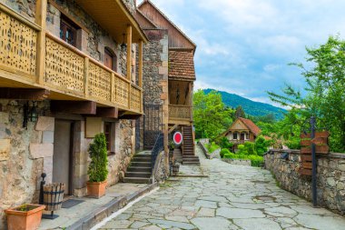 Ermenistan 'ın Dilijan kentindeki yaya turist caddesi
