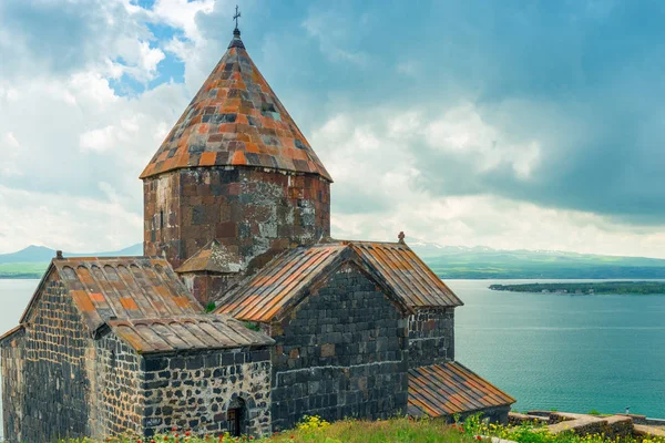 아르메니아의 랜드마크 이자 세반 세반 세바 나바 크 수도원 O — 스톡 사진