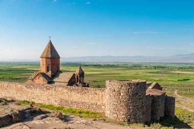 Ermenistan 'daki Khor Virap Manastırı, Ararat yakınlarındaki turistik eğlence merkezi