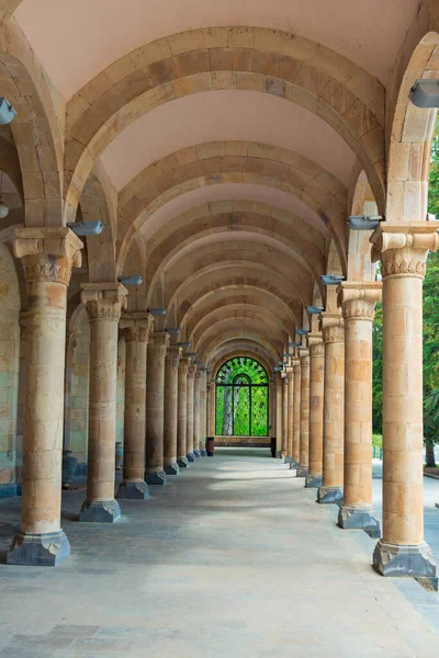 Monumento Armenia Edificio Galería Bebidas Con Columnas Jermuk — Foto de Stock