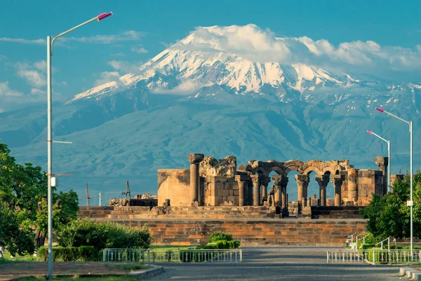 Ruinas Antiguas Del Templo Zvartnots Armenia Vista Del Monte Ararat — Foto de Stock