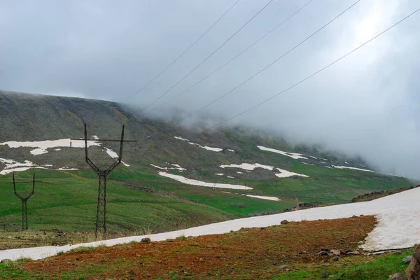 Paisaje Montañoso Armenia Junio Nieve Yace — Foto de Stock