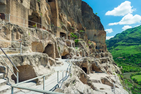 Georgia Vardzia Nın Turistik Cazibesi Kayadaki Mağara Şehri — Stok fotoğraf